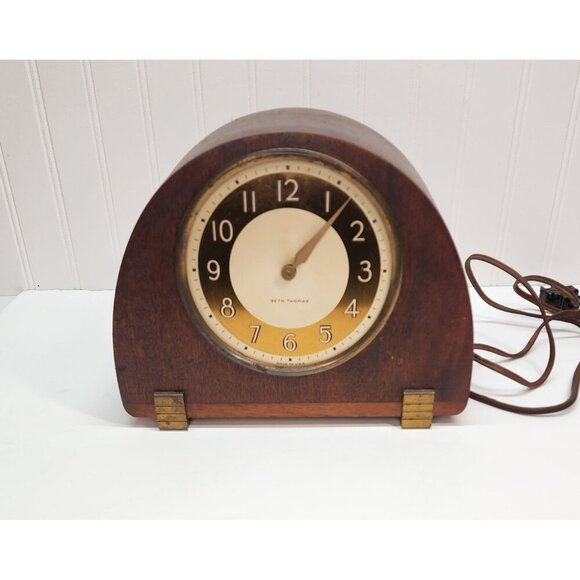 Vintage Seth Thomas Wood Mantel Clock With Brass Accents - Picture 1 of 16